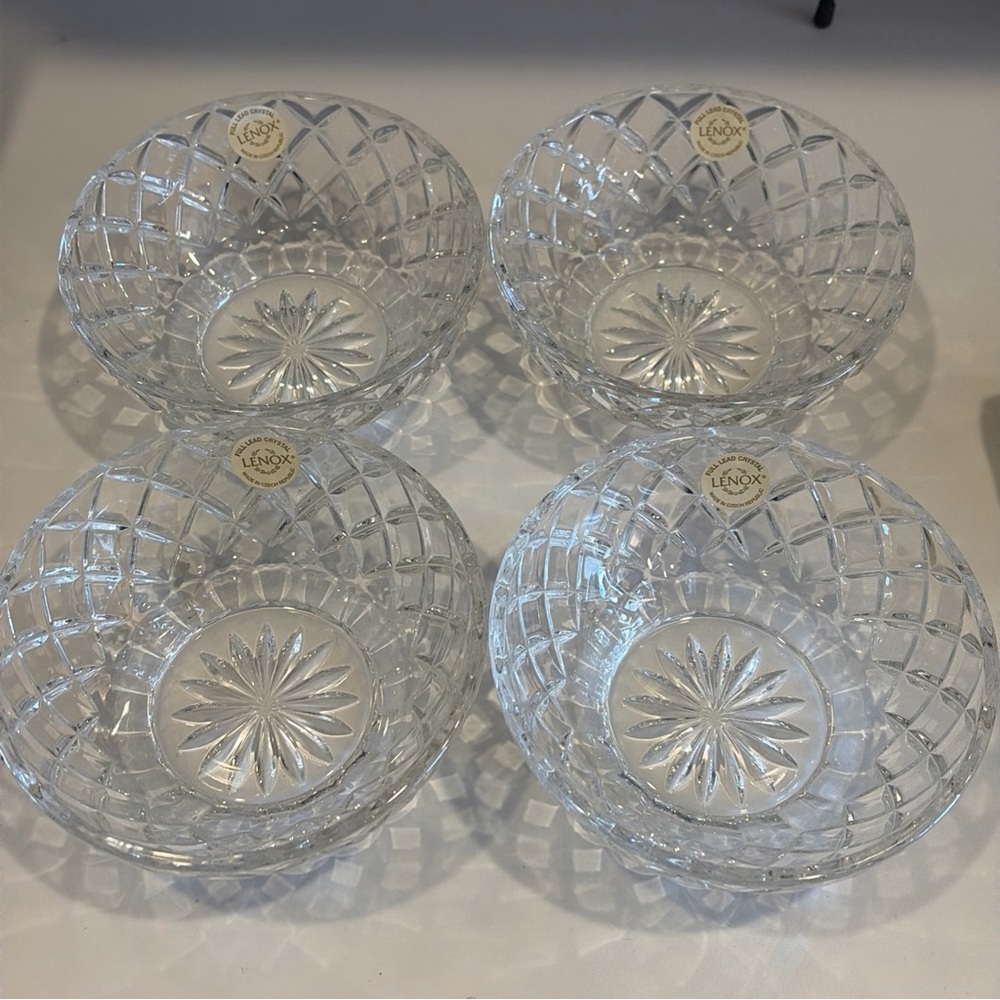 Set of 4 Lenox Crystal Diamond Bowls with Certificates - Picture 4 of 7